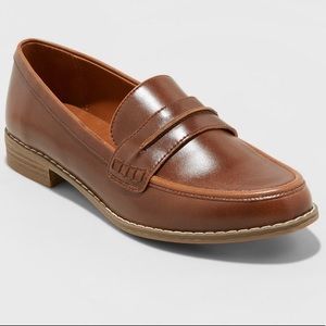 Universal Threads Loafers- cognac 9.5